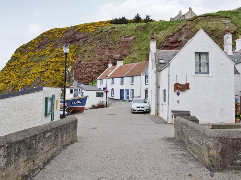Fisherman'S Cottage In Pennan Eksteriør billede