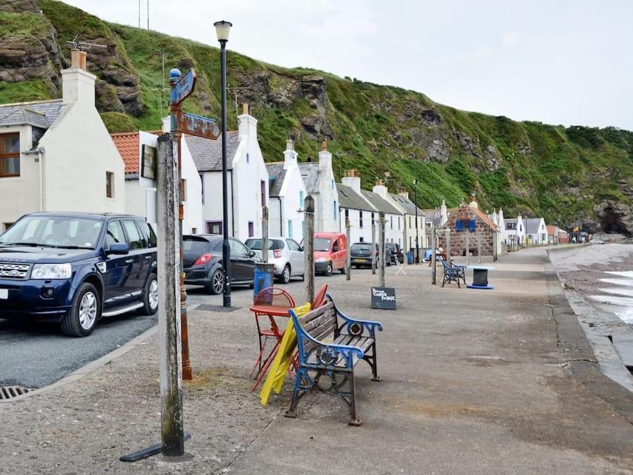 Fisherman'S Cottage In Pennan Eksteriør billede